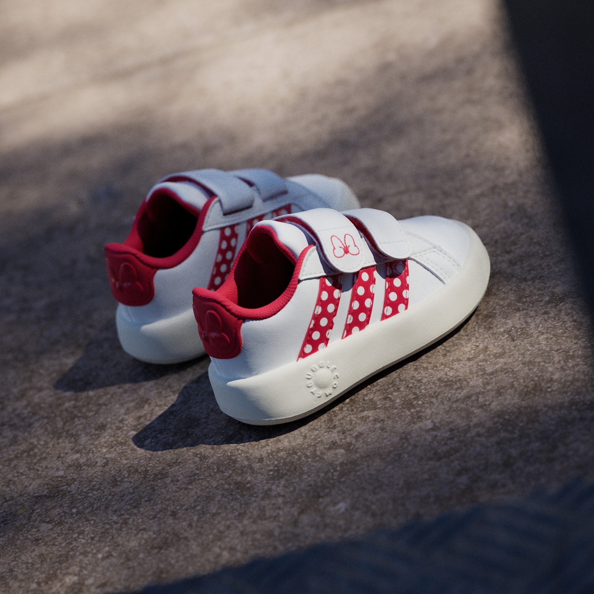 Adidas Disney Minnie Mouse Grand Court dečije patike - slika 5