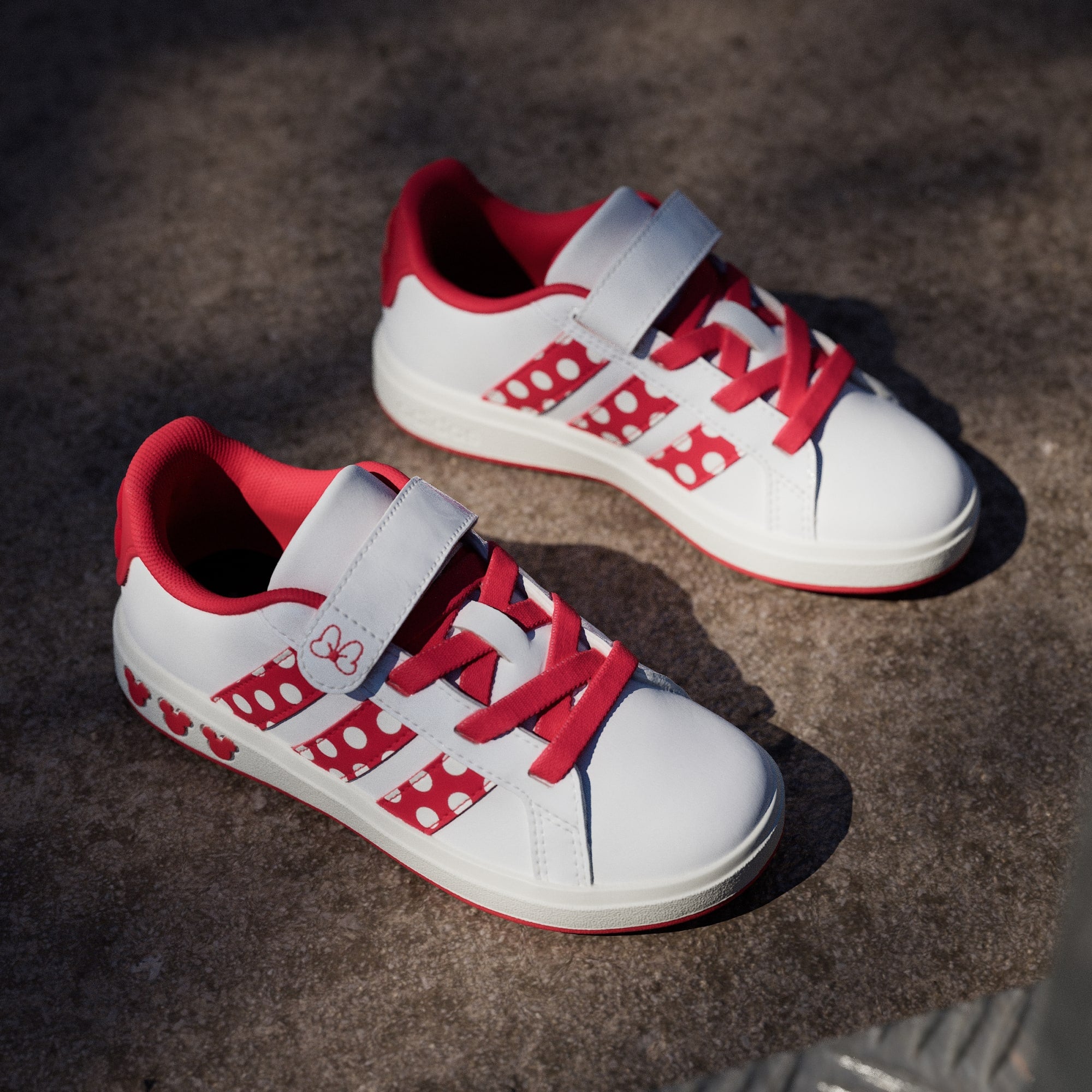 Adidas Disney Minnie Mouse Grand Court dečije patike - slika 4