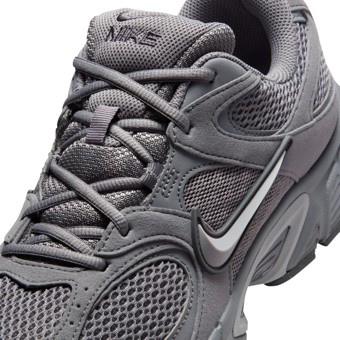 Nike V5 RNR SUEDE patike - slika 4