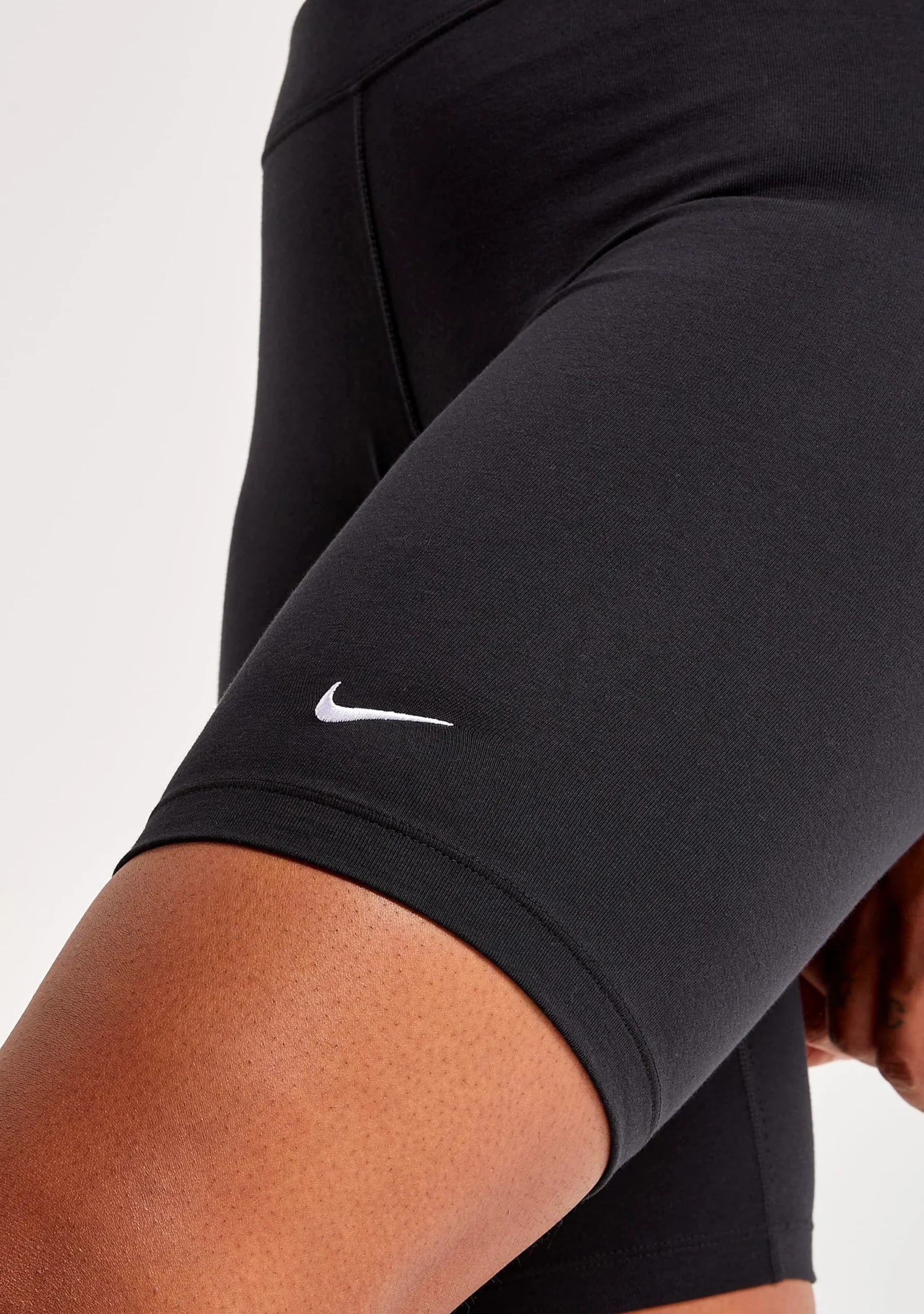 Nike W NSW ESSNTL MR BIKER helanke - slika 5
