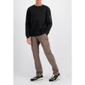 Alpha Industries duks